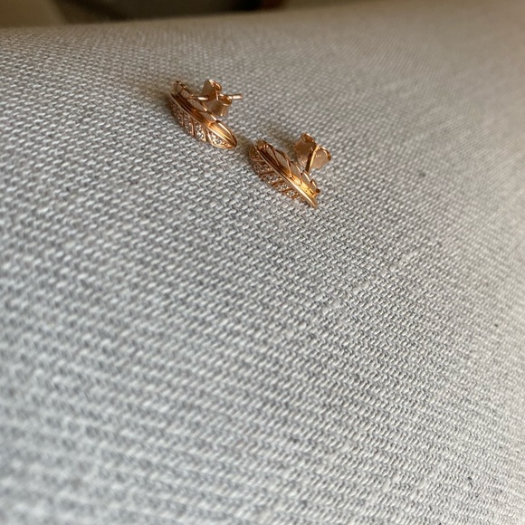 Pandora 14k Rose Gold Feather Stud Earrings - Picture 9 of 11